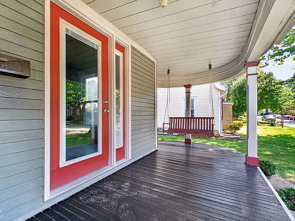 4th image of 6159 Broadway St