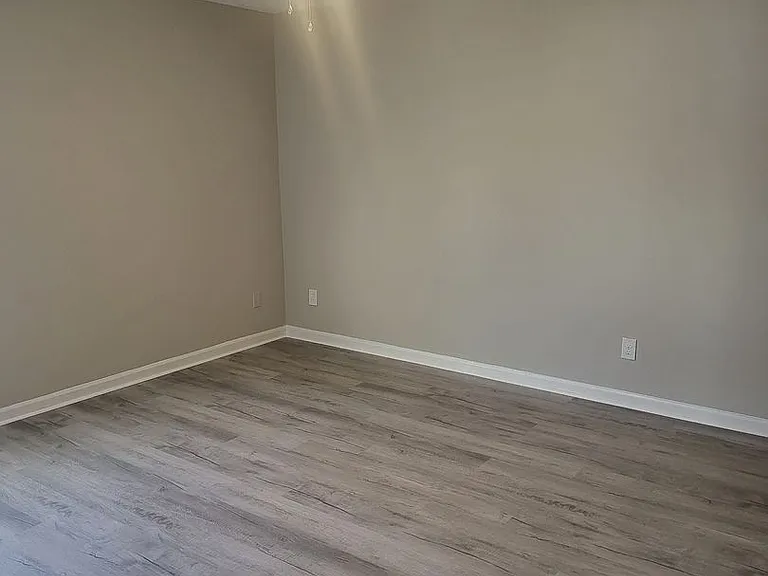 471 Cedar Park Cir — Photo 16
