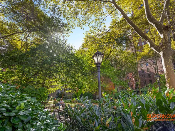 2 Tudor City Place image 11 of 11