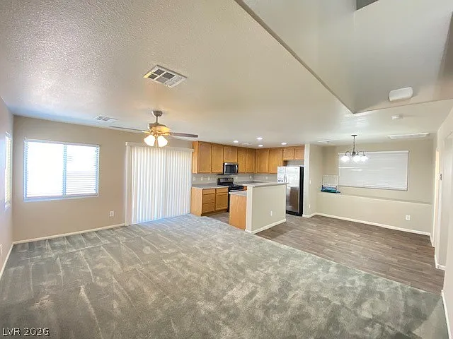 3 bed, 2.5 bath, 1436 sqft, $1,800 — Photo 3