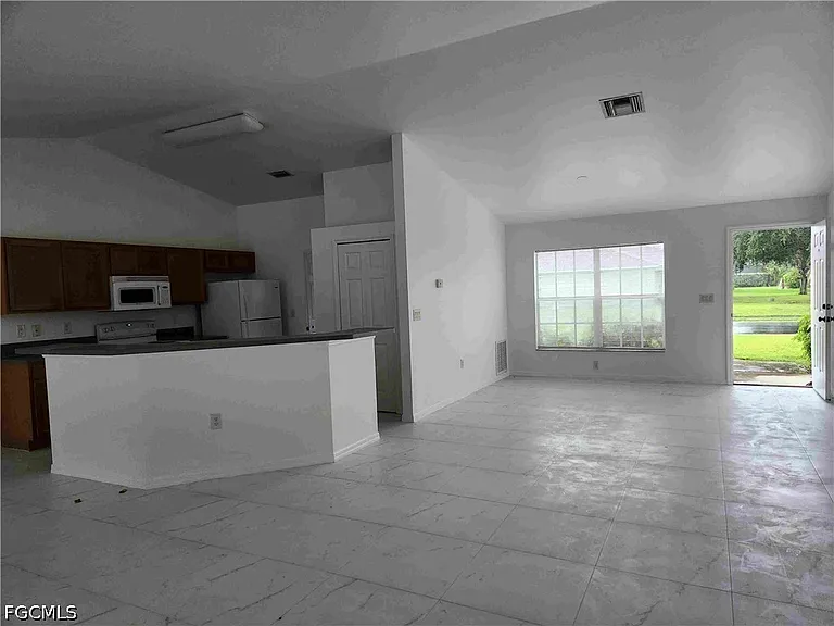14980 Coopers Hawk Way — Photo 21