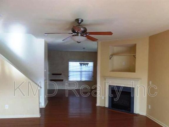3rd image of 8607 Carolina Lily Ln