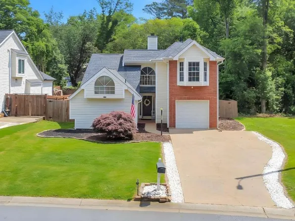 888 Halston Ct, Marietta, GA 30062