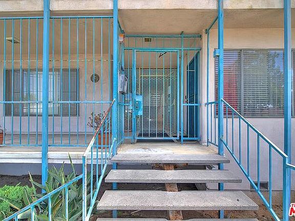 4th image of 913 Victor Ave
