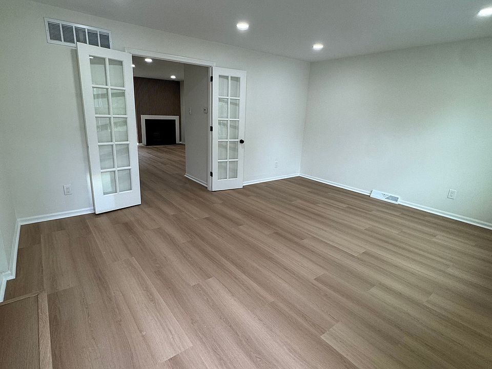1st image of 4800 Plum Run Ct