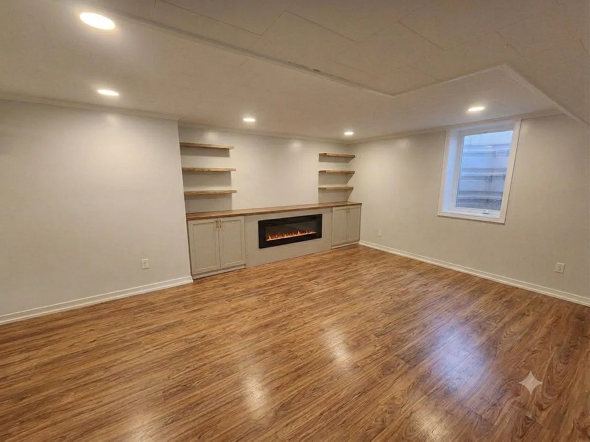 6956 W Keeney St — Photo 3
