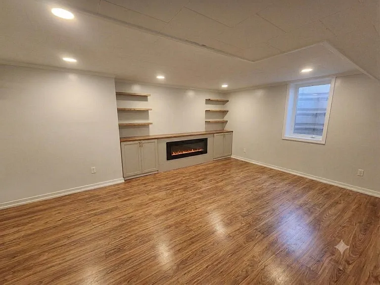 6956 W Keeney St — Photo 7