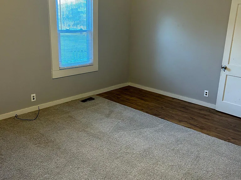 112 Myrtle St — Photo 10