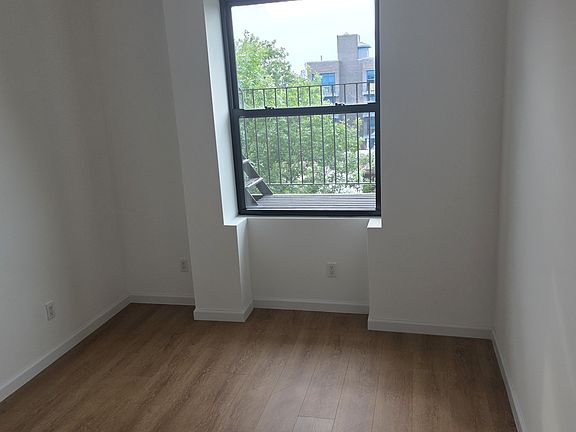2nd image of 30-87 Steinway St #4A