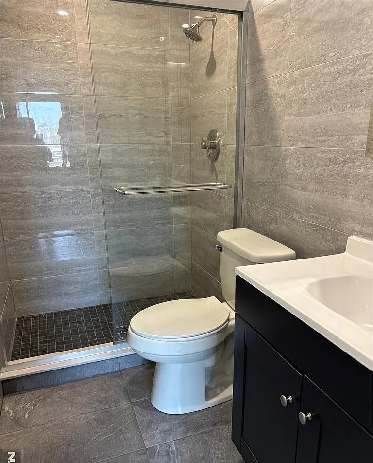 2 bed, 900 sqft, $2,550 — Photo 2