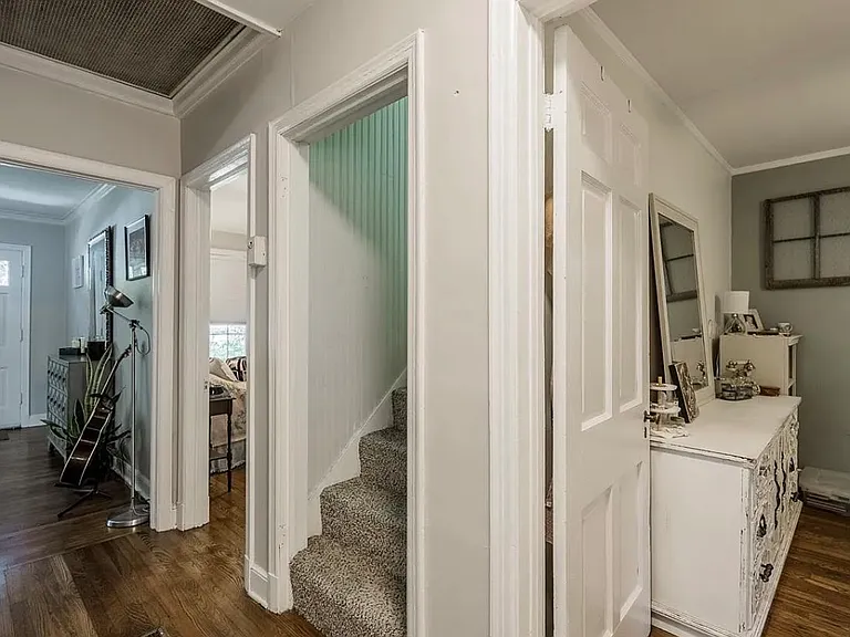 412 Haynes St — Photo 2