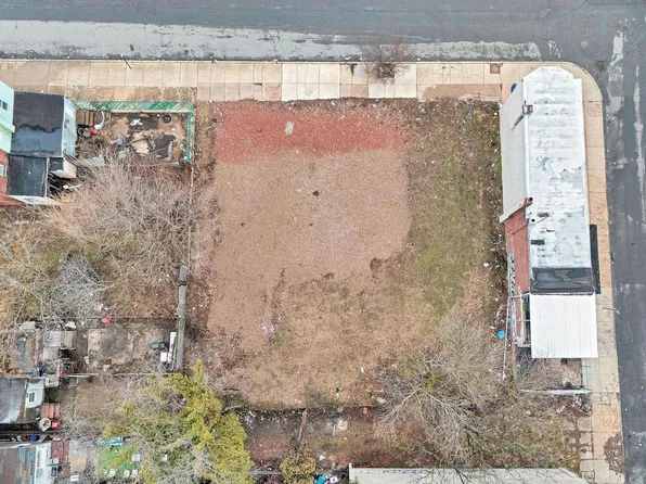 1460 Louis St, Camden, NJ 08104