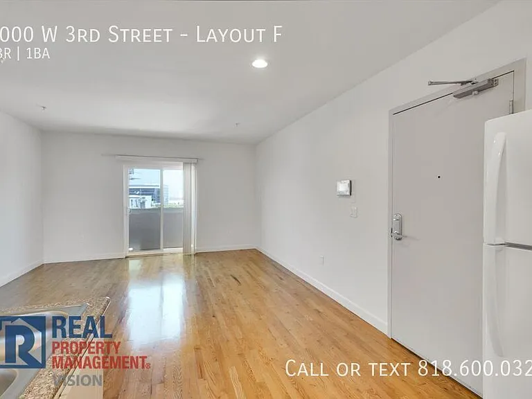 2000 W 3rd St — Photo 15
