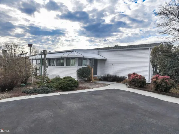 1122 12th Ave #824, Wilmington, DE 19808