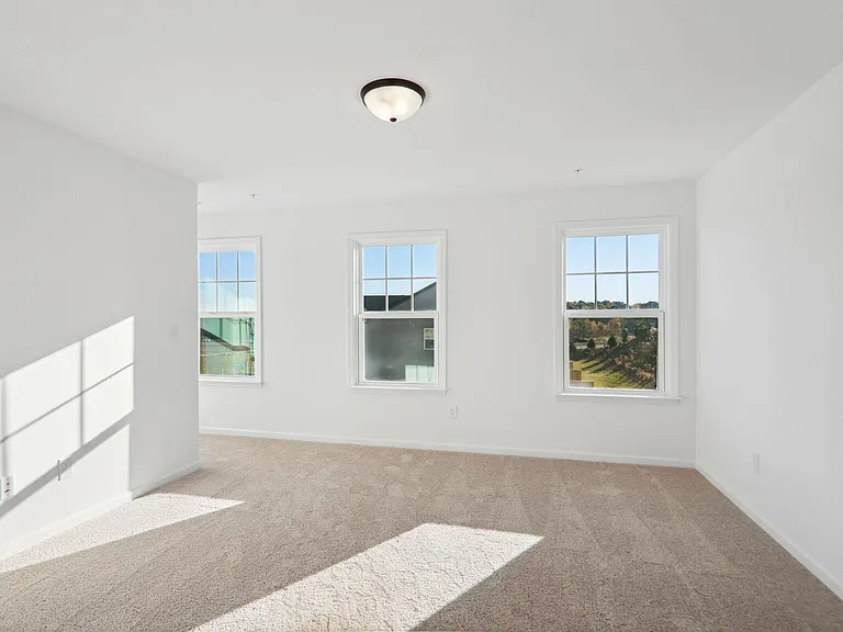 727 Carmes Dr — Photo 15