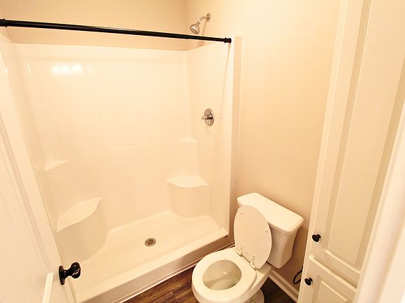 5th image of 521 Deerchase Ct