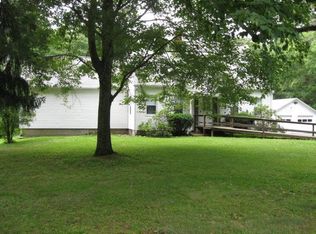 10528 Pine Rd, Conneaut Lake, PA 16316