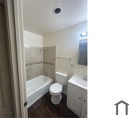 2nd image of 908 I St NE APT 6