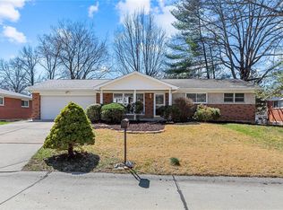 14 Fircrest Ln, Fenton, MO 63026