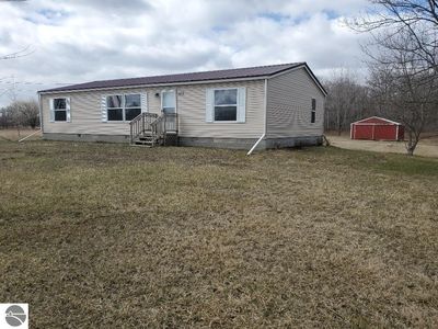 2272 S Porter Rd, Breckenridge, MI, 48615