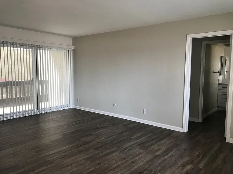 720 W Imperial Ave — Photo 5