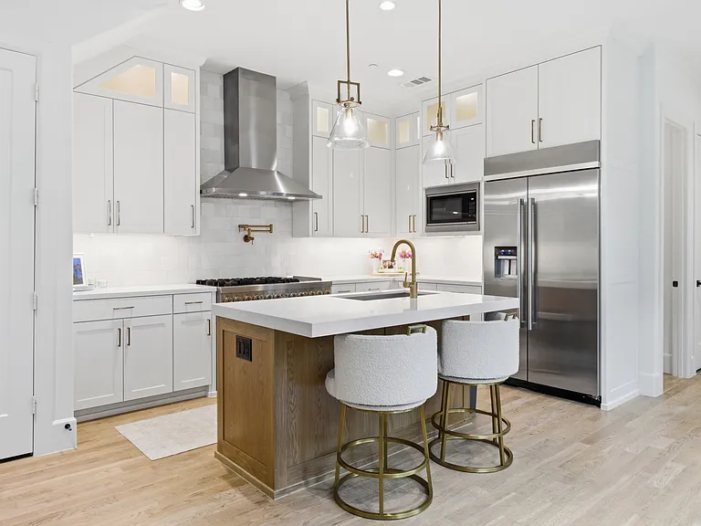 4435 Emerson Ave — Photo 8