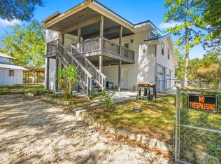221 NE 838th St, Old Town, FL 32680