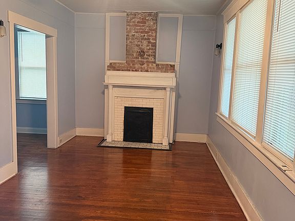 5th image of 803 E 31st St