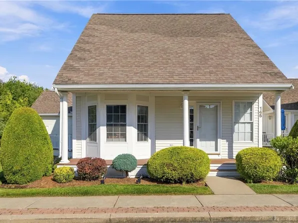 145 Boylston Dr #145, Cranston, RI 02921