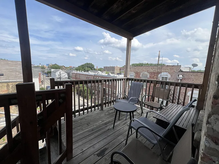 1919 S Racine Ave #3R — Photo 9