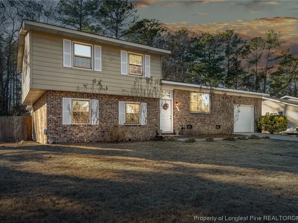 747 Goodyear Dr, Spring Lake, NC 28390