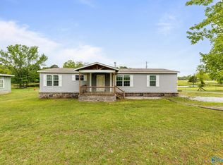 519 Apple Grove Rd, Laceys Spring, AL 35754