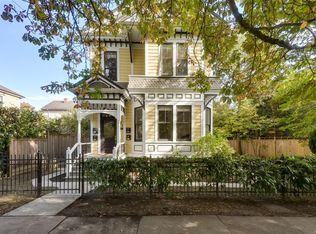 737 Vancouver St, Victoria, BC V8V 3V4