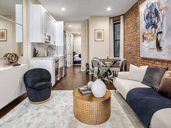 5th image of 244 W 22nd St #5E