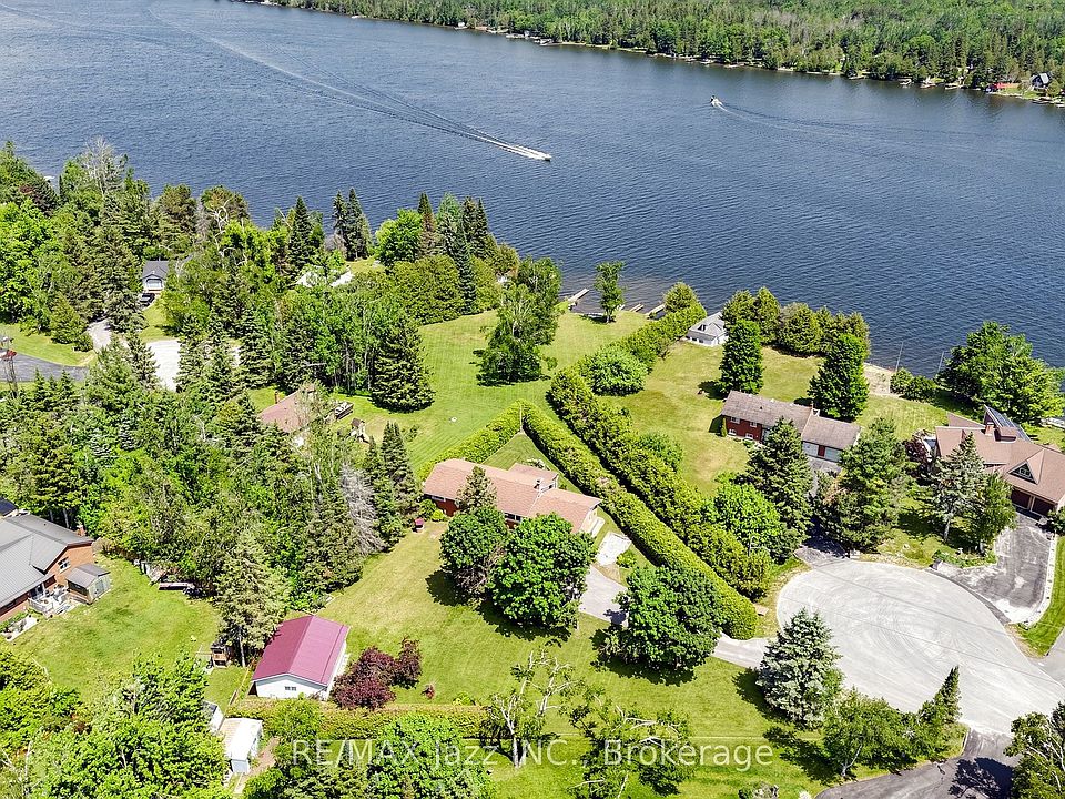 1st image of 15 Beavers Ln