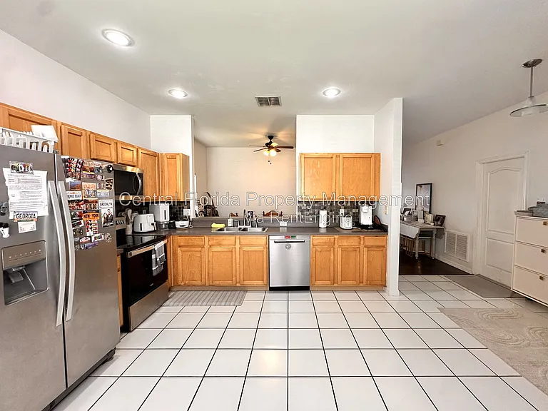 4226 Waterside Pointe Cir — Photo 11