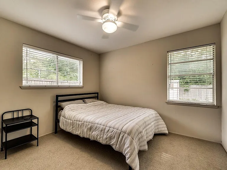 1623 Wisteria Way — Photo 16