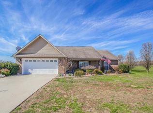 150 Old Hickory Cir, Madisonville, TN 37354
