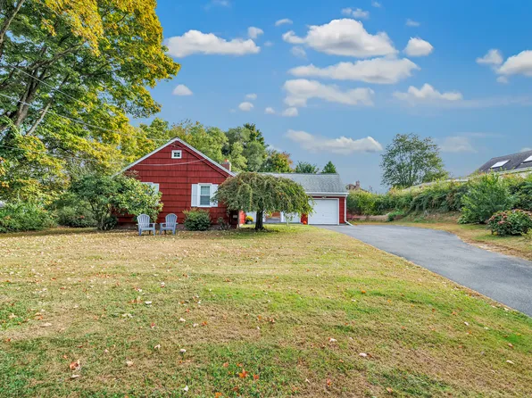 43 East Village Road, Shelton, CT 06484