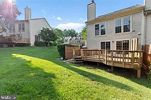 3 bed, 4.0 bath, 1640 sqft, $3,300 — Photo 4