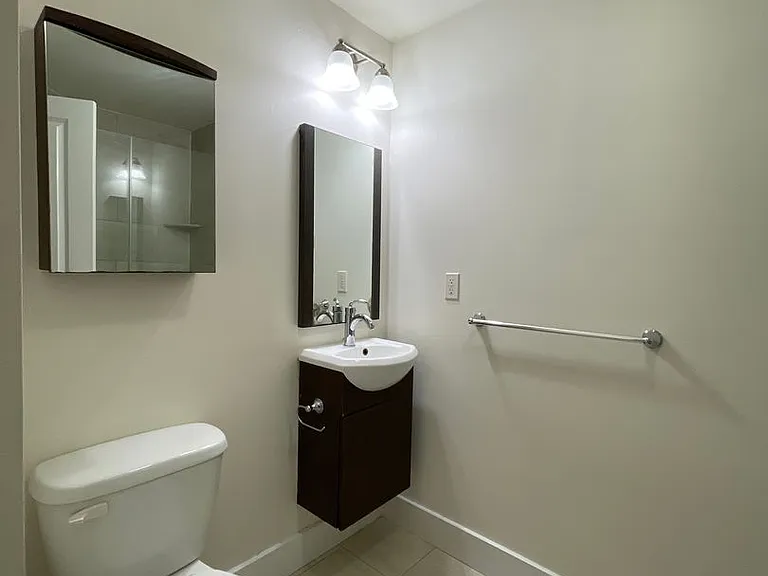 3842 Lancaster Ave. — Photo 18