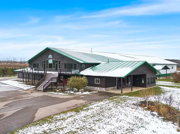 130 S Peninsula Rd, East Jordan, MI 49727