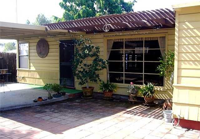 2nd image of 3864 Alameda Way