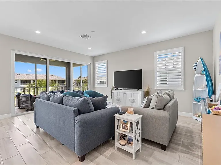 2609 Seychelles Cir #1608 — Photo 3
