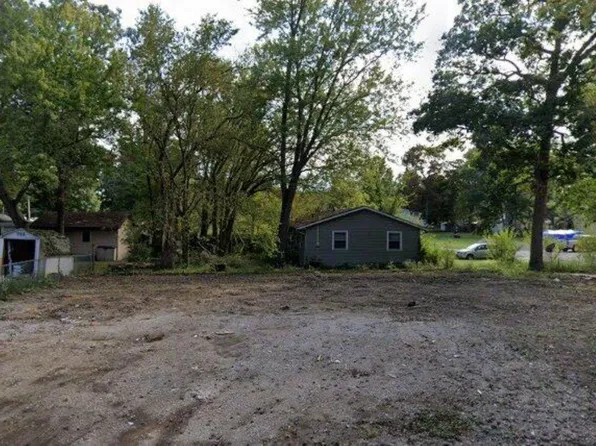 6599 Fernwood Ave, Cedar Lake, IN 46303