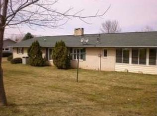 4406 Meadowlark Ln, La Crosse, WI 54601