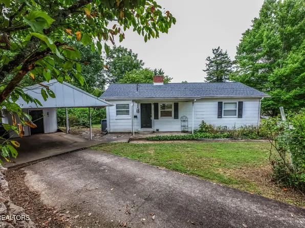 121 Orchard Ln, Oak Ridge, TN 37830