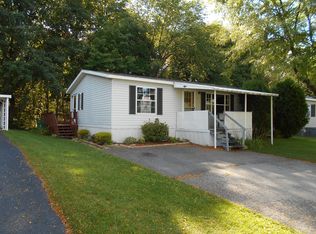 82 Millstream Ct, Clark Mills, NY 13321