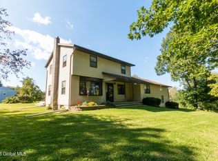 1178 Meadowdale Rd, Altamont, NY 12009