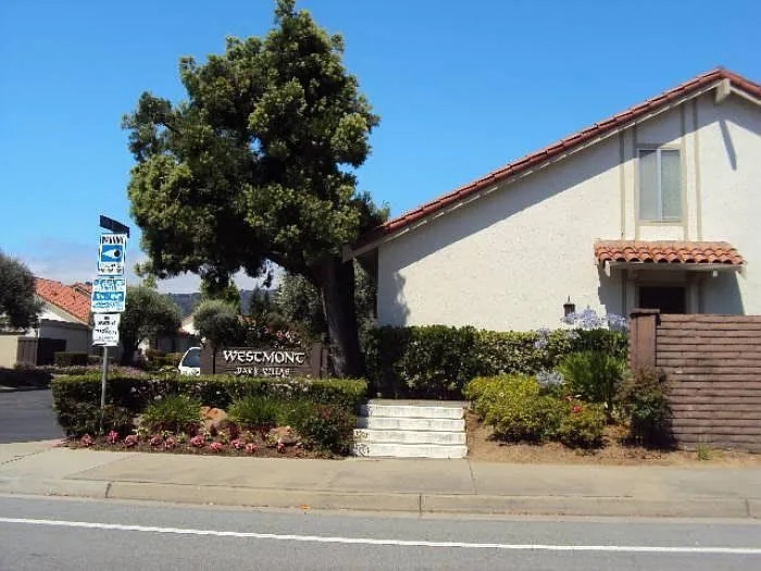 8071 Park Villa Cir — Photo 2